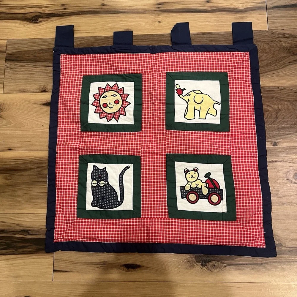 Vtg Quilt Wall Hanging Plaid Cat Sun Baby Nursery Decor Handmade‎ 25in x 24.5in